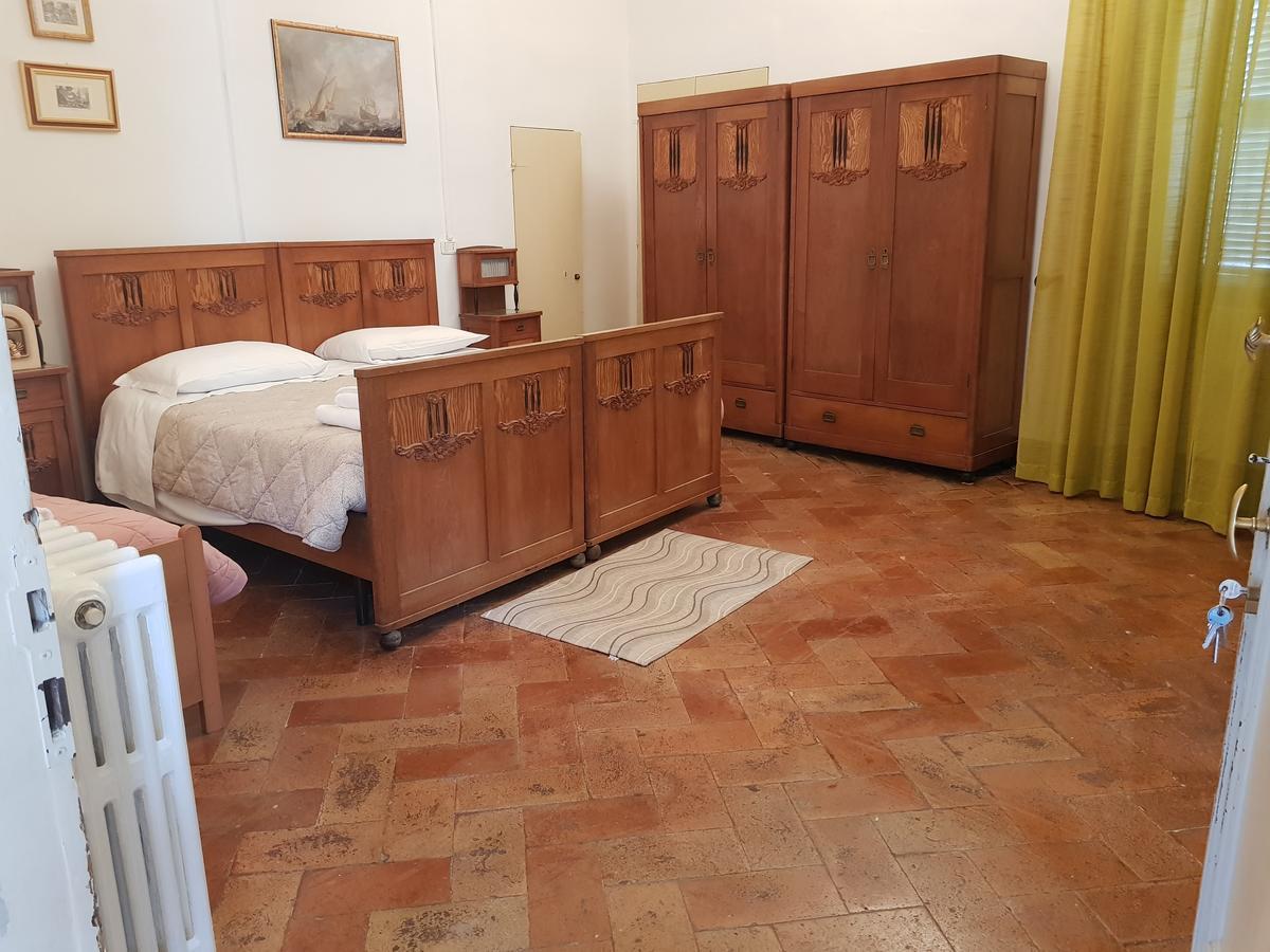 Il Cortegiano Hotel Urbino Kültér fotó